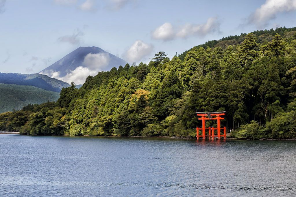 Japan Mt Fuji Asti Lake