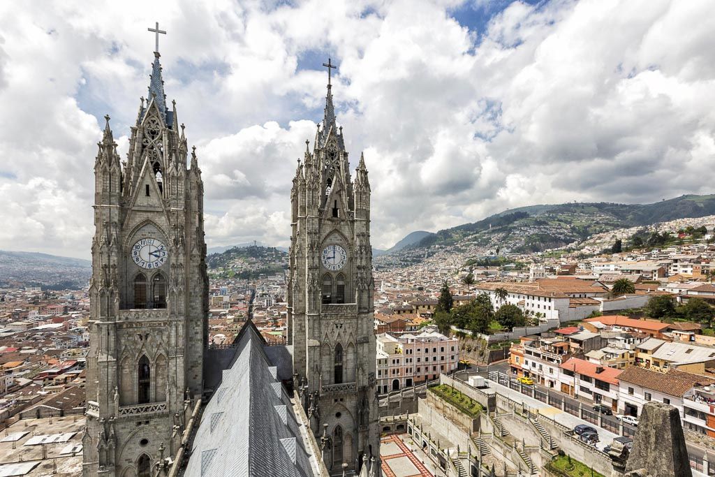 basilica del vote national - one day in Quito